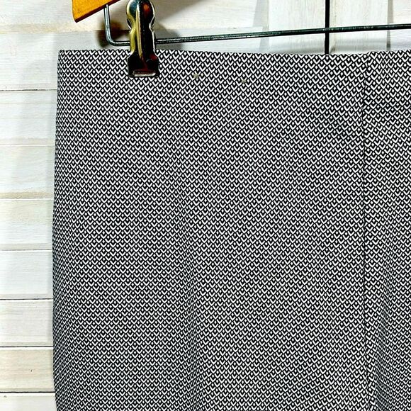 Chico's Brigitte Pants Size 2 (12) Ankle Pull On - Picture 4 of 14